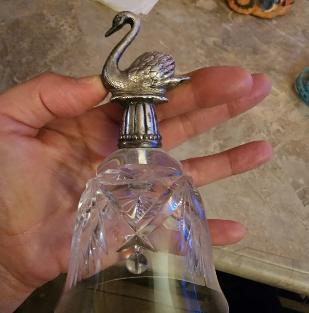 Gorham Lead Crystal Archive Collection‎ Bell - Swan